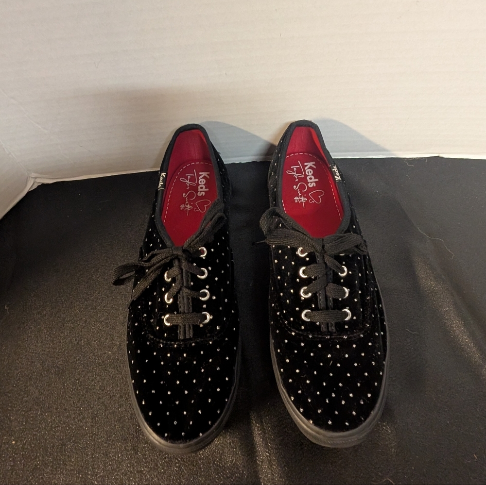 Keds Taylor Swift Sparkle Polka Dots on Black Velvet Size 7